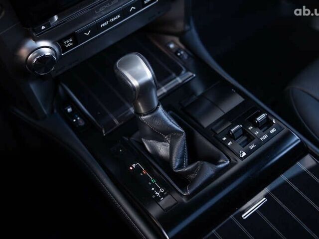 Лексус ГХ, объемом двигателя 4.6 л и пробегом 123 тыс. км за 56000 $, фото 24 на Automoto.ua