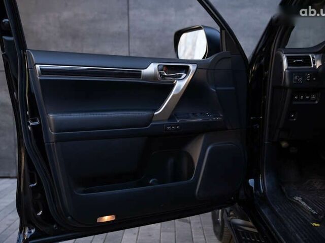 Лексус ГХ, объемом двигателя 4.6 л и пробегом 123 тыс. км за 56000 $, фото 18 на Automoto.ua