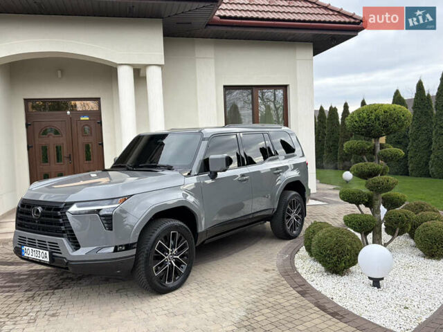 Лексус ГХ, объемом двигателя 3.5 л и пробегом 5 тыс. км за 101000 $, фото 3 на Automoto.ua