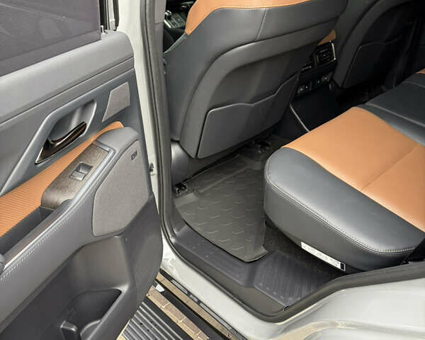 Лексус ГХ, объемом двигателя 3.5 л и пробегом 5 тыс. км за 101000 $, фото 15 на Automoto.ua