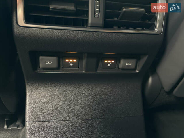 Лексус ГХ, объемом двигателя 3.5 л и пробегом 5 тыс. км за 101000 $, фото 17 на Automoto.ua