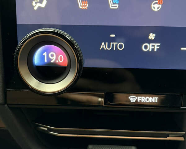 Лексус ГХ, объемом двигателя 3.5 л и пробегом 5 тыс. км за 101000 $, фото 44 на Automoto.ua