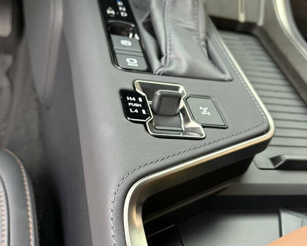 Лексус ГХ, объемом двигателя 3.5 л и пробегом 5 тыс. км за 101000 $, фото 31 на Automoto.ua