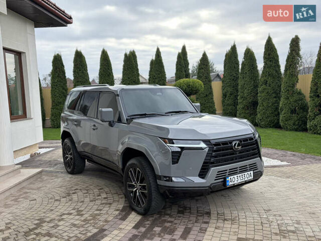 Лексус ГХ, объемом двигателя 3.5 л и пробегом 5 тыс. км за 101000 $, фото 2 на Automoto.ua