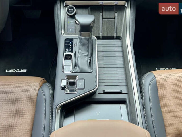 Лексус ГХ, объемом двигателя 3.5 л и пробегом 5 тыс. км за 101000 $, фото 68 на Automoto.ua