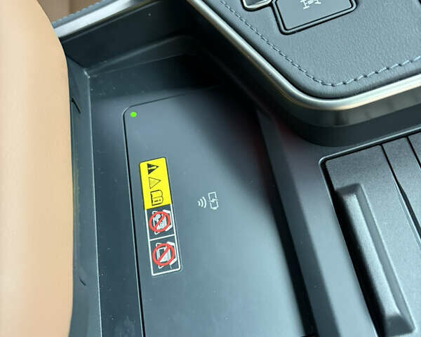 Лексус ГХ, объемом двигателя 3.5 л и пробегом 5 тыс. км за 101000 $, фото 28 на Automoto.ua