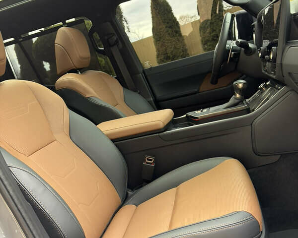 Лексус ГХ, объемом двигателя 3.5 л и пробегом 5 тыс. км за 101000 $, фото 54 на Automoto.ua