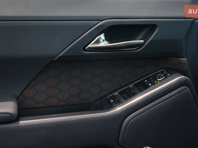 Лексус ГХ, объемом двигателя 3.5 л и пробегом 0 тыс. км за 96901 $, фото 19 на Automoto.ua