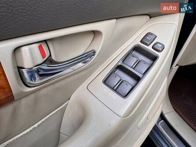 Лексус ГХ 2004 у Одесі на Automoto.ua Сірий Лексус ГХ, об'ємом двигуна 4.66 л та пробігом 174 тис. км за 12700 $, фото 52 на Automoto.ua