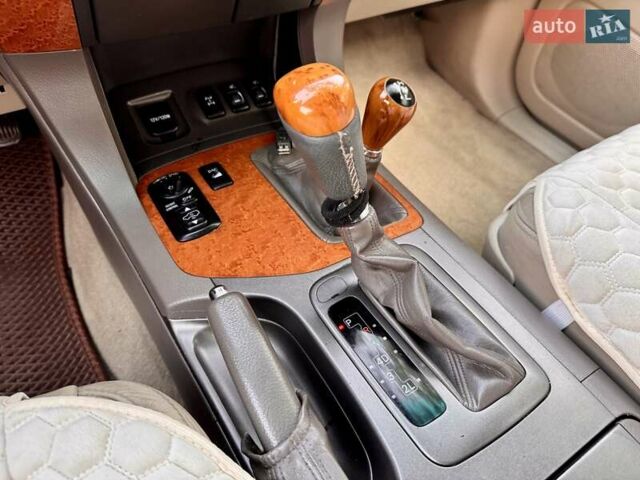 Лексус ГХ 2004 у Одесі на Automoto.ua Сірий Лексус ГХ, об'ємом двигуна 4.66 л та пробігом 174 тис. км за 12700 $, фото 72 на Automoto.ua