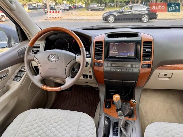 Лексус ГХ 2004 у Одесі на Automoto.ua Сірий Лексус ГХ, об'ємом двигуна 4.66 л та пробігом 174 тис. км за 12700 $, фото 70 на Automoto.ua