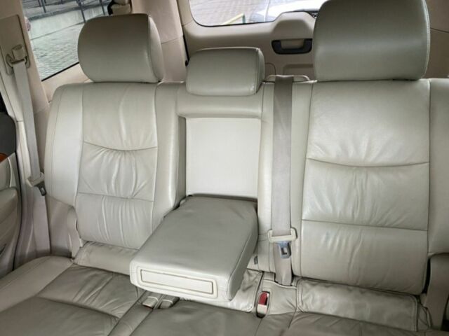 Сірий Лексус ГХ, об'ємом двигуна 4.7 л та пробігом 190 тис. км за 14600 $, фото 7 на Automoto.ua