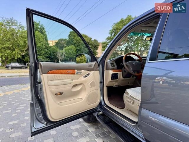 Лексус ГХ 2004 у Одесі на Automoto.ua Сірий Лексус ГХ, об'ємом двигуна 4.66 л та пробігом 174 тис. км за 12700 $, фото 49 на Automoto.ua