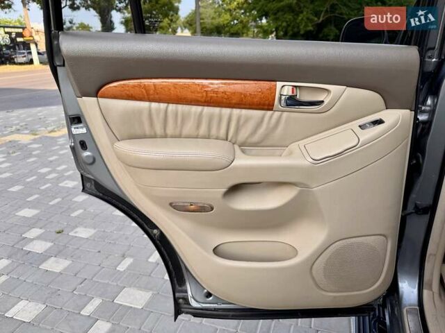 Лексус ГХ 2004 у Одесі на Automoto.ua Сірий Лексус ГХ, об'ємом двигуна 4.66 л та пробігом 174 тис. км за 12700 $, фото 59 на Automoto.ua