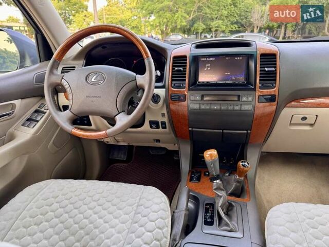 Лексус ГХ 2004 у Одесі на Automoto.ua Сірий Лексус ГХ, об'ємом двигуна 4.66 л та пробігом 174 тис. км за 12700 $, фото 69 на Automoto.ua