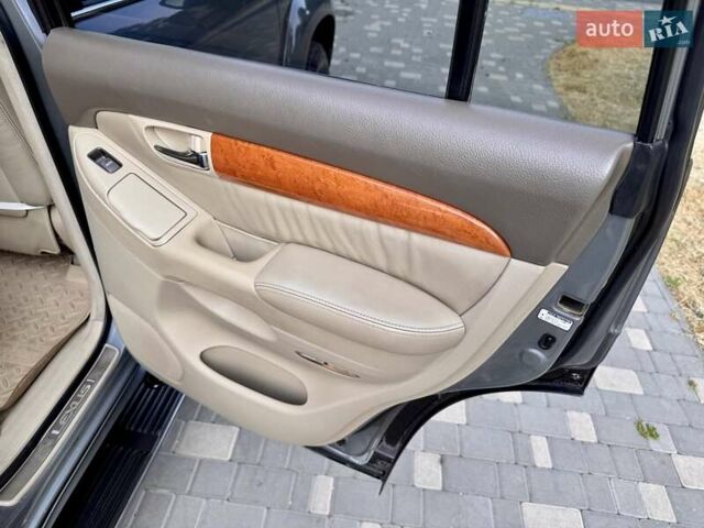 Лексус ГХ 2004 у Одесі на Automoto.ua Сірий Лексус ГХ, об'ємом двигуна 4.66 л та пробігом 174 тис. км за 12700 $, фото 63 на Automoto.ua