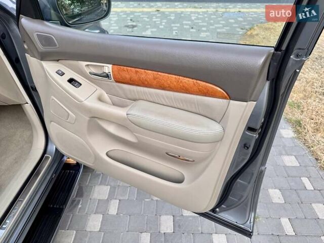 Лексус ГХ 2004 у Одесі на Automoto.ua Сірий Лексус ГХ, об'ємом двигуна 4.66 л та пробігом 174 тис. км за 12700 $, фото 43 на Automoto.ua