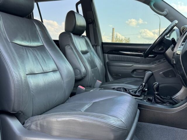 Сірий Лексус ГХ, об'ємом двигуна 4.7 л та пробігом 217 тис. км за 14200 $, фото 21 на Automoto.ua