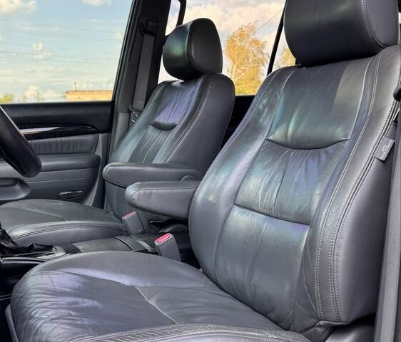 Сірий Лексус ГХ, об'ємом двигуна 4.7 л та пробігом 217 тис. км за 14200 $, фото 10 на Automoto.ua