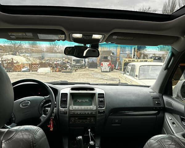 Сірий Лексус ГХ, об'ємом двигуна 4.66 л та пробігом 290 тис. км за 13000 $, фото 11 на Automoto.ua