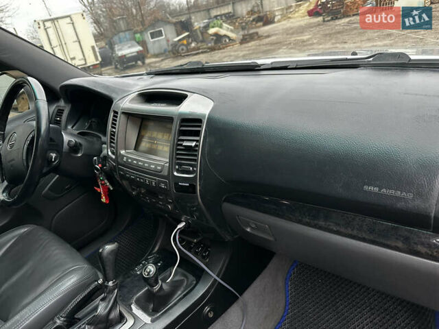 Сірий Лексус ГХ, об'ємом двигуна 4.66 л та пробігом 290 тис. км за 13000 $, фото 9 на Automoto.ua