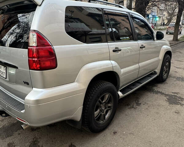 Серый Лексус ГХ, объемом двигателя 4.66 л и пробегом 300 тыс. км за 15500 $, фото 20 на Automoto.ua