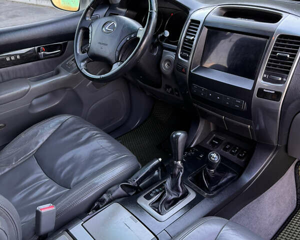 Серый Лексус ГХ, объемом двигателя 4.7 л и пробегом 217 тыс. км за 14200 $, фото 15 на Automoto.ua