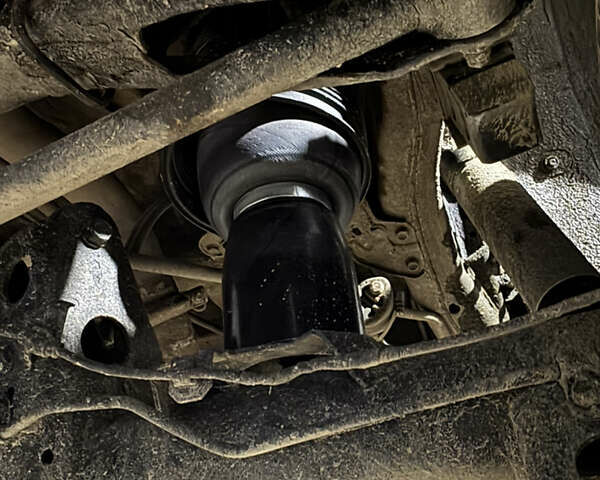 Серый Лексус ГХ, объемом двигателя 4.66 л и пробегом 300 тыс. км за 15500 $, фото 27 на Automoto.ua