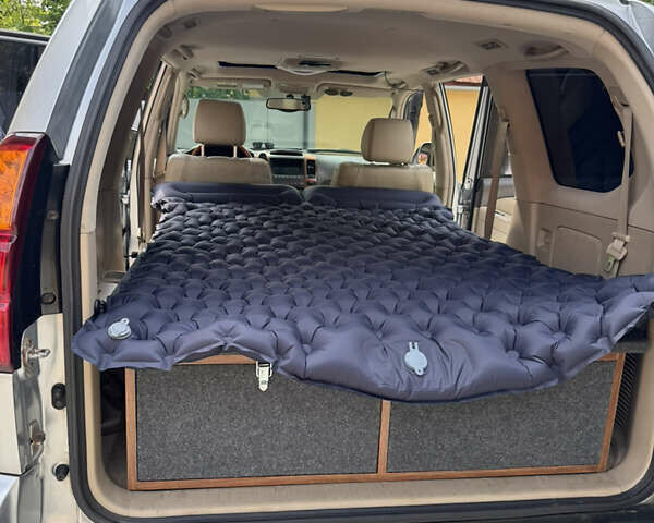 Серый Лексус ГХ, объемом двигателя 4.7 л и пробегом 209 тыс. км за 20000 $, фото 11 на Automoto.ua