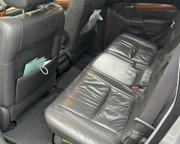 Серый Лексус ГХ, объемом двигателя 4.7 л и пробегом 380 тыс. км за 12900 $, фото 11 на Automoto.ua