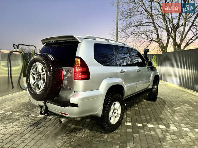 Серый Лексус ГХ, объемом двигателя 4.7 л и пробегом 209 тыс. км за 20000 $, фото 3 на Automoto.ua