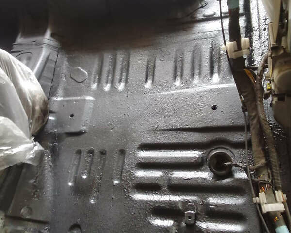 Серый Лексус ГХ, объемом двигателя 4.7 л и пробегом 209 тыс. км за 20000 $, фото 15 на Automoto.ua