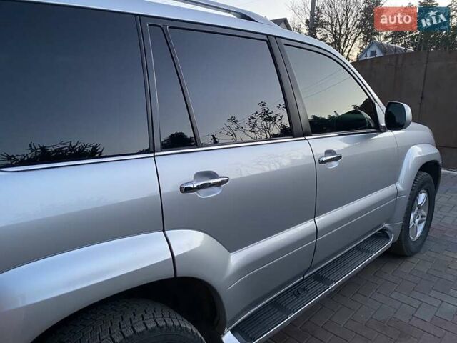 Серый Лексус ГХ, объемом двигателя 4.7 л и пробегом 207 тыс. км за 17500 $, фото 5 на Automoto.ua