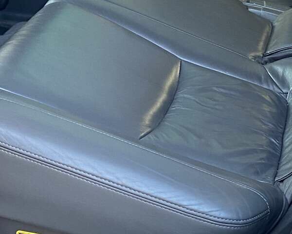 Серый Лексус ГХ, объемом двигателя 4.7 л и пробегом 207 тыс. км за 17500 $, фото 24 на Automoto.ua