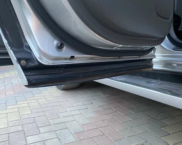 Серый Лексус ГХ, объемом двигателя 4.7 л и пробегом 207 тыс. км за 17500 $, фото 30 на Automoto.ua