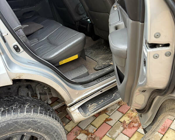 Серый Лексус ГХ, объемом двигателя 4.66 л и пробегом 226 тыс. км за 17000 $, фото 5 на Automoto.ua