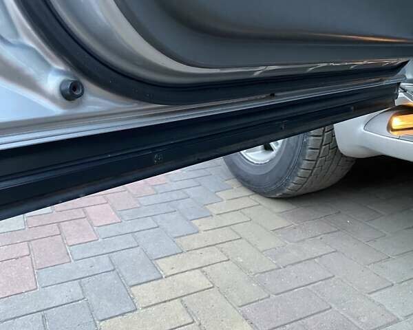 Серый Лексус ГХ, объемом двигателя 4.7 л и пробегом 207 тыс. км за 17500 $, фото 31 на Automoto.ua