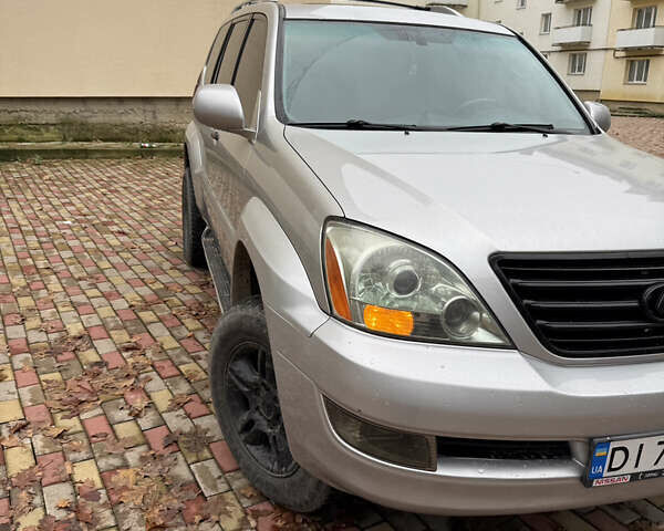 Серый Лексус ГХ, объемом двигателя 4.66 л и пробегом 226 тыс. км за 17000 $, фото 2 на Automoto.ua