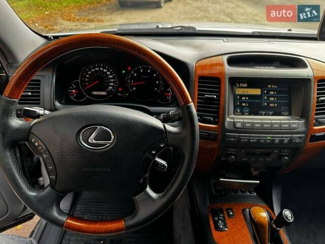 Сірий Лексус ГХ, об'ємом двигуна 4.7 л та пробігом 288 тис. км за 17000 $, фото 11 на Automoto.ua
