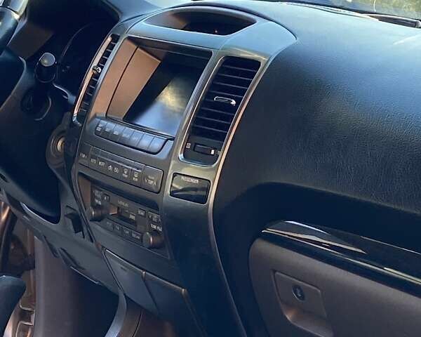 Серый Лексус ГХ, объемом двигателя 4.7 л и пробегом 207 тыс. км за 17500 $, фото 14 на Automoto.ua