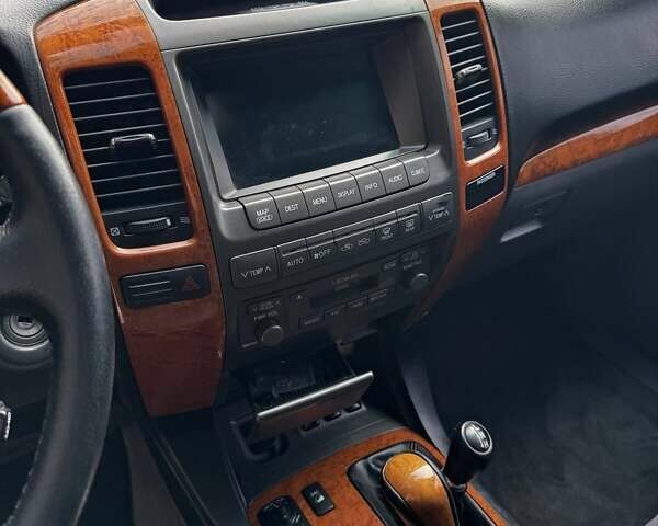 Сірий Лексус ГХ, об'ємом двигуна 4.7 л та пробігом 288 тис. км за 17000 $, фото 7 на Automoto.ua