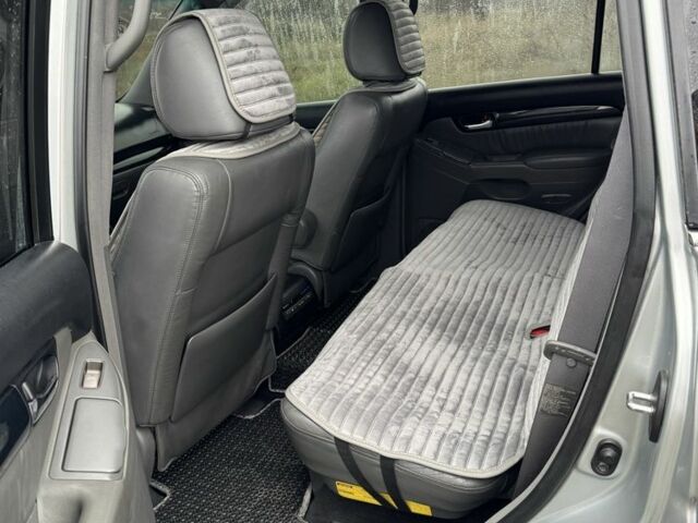 Серый Лексус ГХ, объемом двигателя 4.7 л и пробегом 281 тыс. км за 15000 $, фото 7 на Automoto.ua