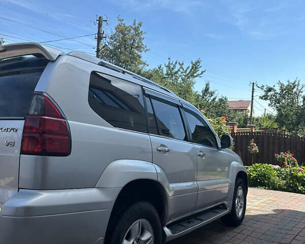 Сірий Лексус ГХ, об'ємом двигуна 4.66 л та пробігом 180 тис. км за 18900 $, фото 15 на Automoto.ua