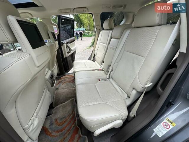 Серый Лексус ГХ, объемом двигателя 4.61 л и пробегом 102 тыс. км за 31000 $, фото 62 на Automoto.ua