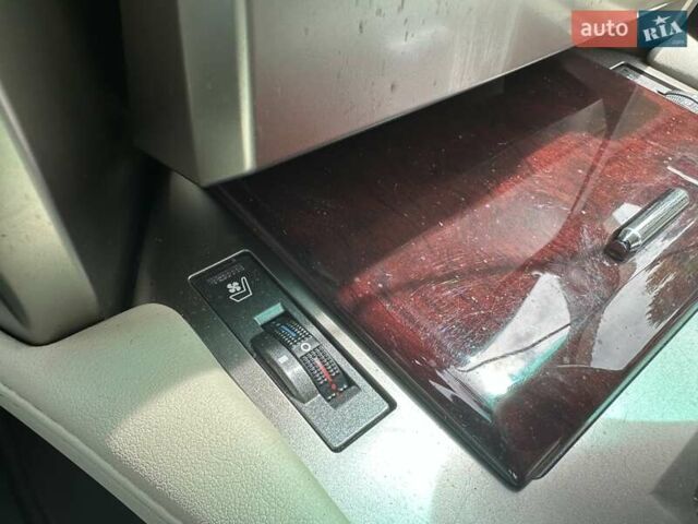 Серый Лексус ГХ, объемом двигателя 4.61 л и пробегом 102 тыс. км за 31000 $, фото 39 на Automoto.ua