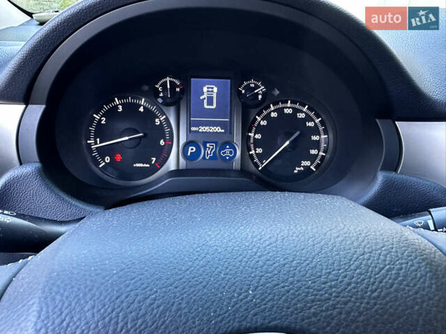 Сірий Лексус ГХ, об'ємом двигуна 4.6 л та пробігом 206 тис. км за 25900 $, фото 14 на Automoto.ua