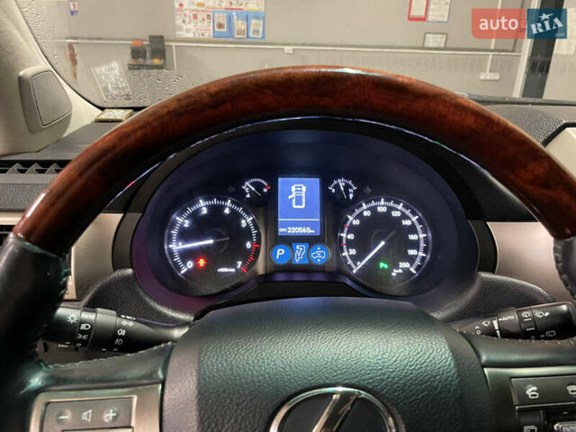 Серый Лексус ГХ, объемом двигателя 4.6 л и пробегом 220 тыс. км за 22000 $, фото 7 на Automoto.ua
