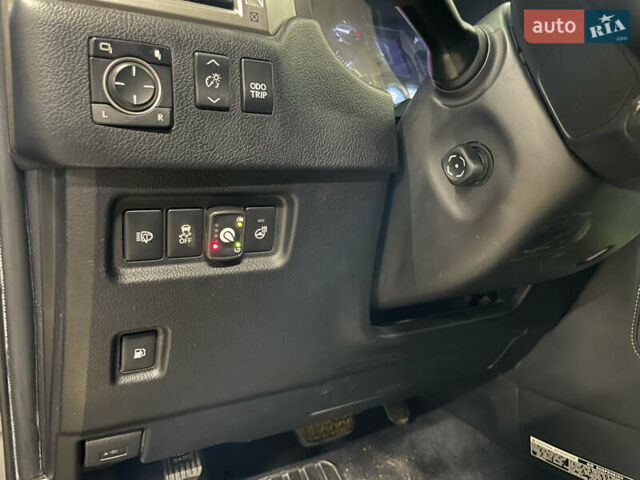 Серый Лексус ГХ, объемом двигателя 4.6 л и пробегом 330 тыс. км за 20000 $, фото 18 на Automoto.ua