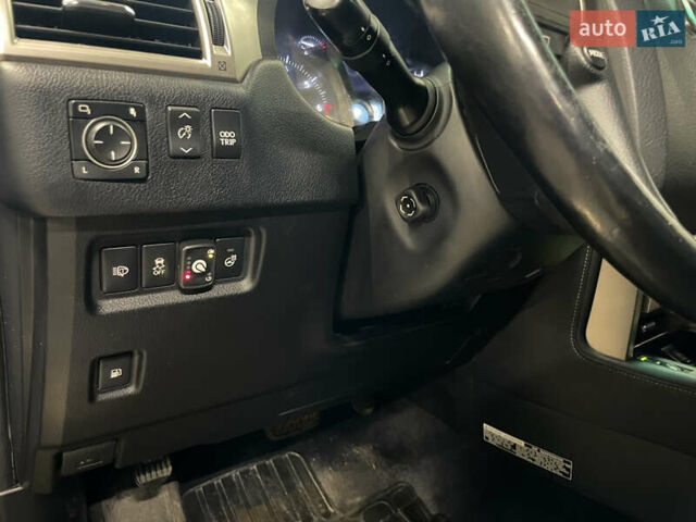 Серый Лексус ГХ, объемом двигателя 4.6 л и пробегом 220 тыс. км за 22000 $, фото 17 на Automoto.ua