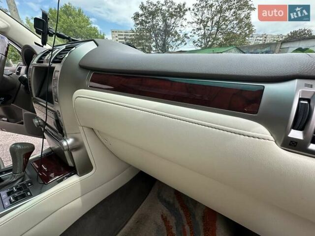 Серый Лексус ГХ, объемом двигателя 4.61 л и пробегом 102 тыс. км за 31000 $, фото 48 на Automoto.ua
